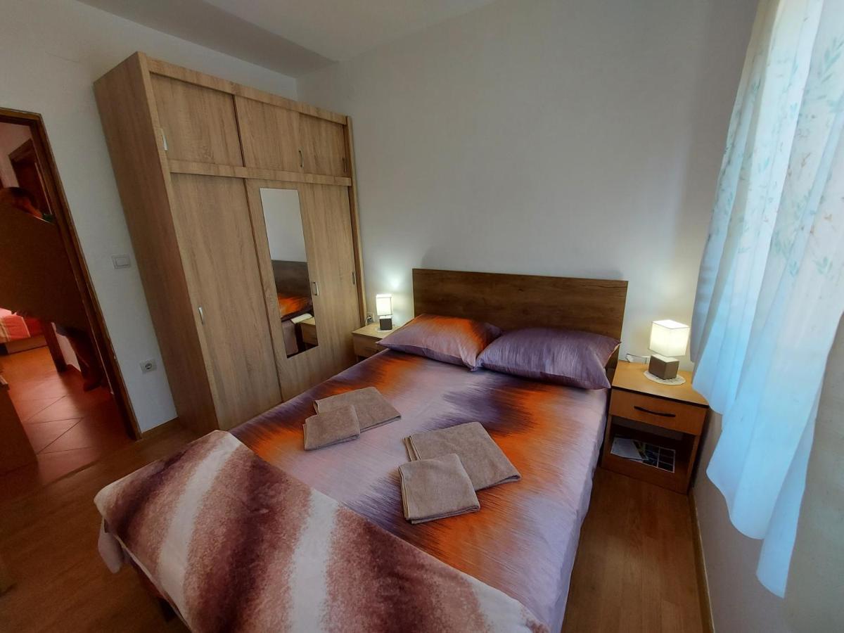Apartman Porat Apartment Pula Bagian luar foto