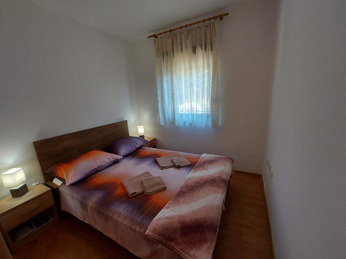 Apartman Porat Apartment Pula Bagian luar foto
