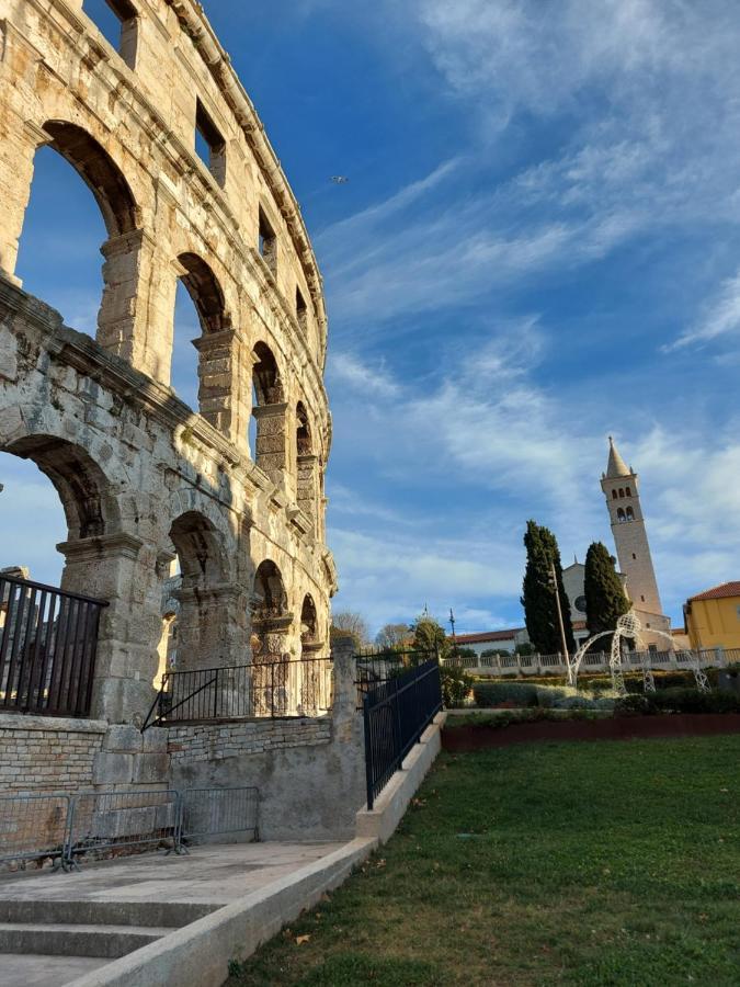 Apartman Porat Apartment Pula Bagian luar foto